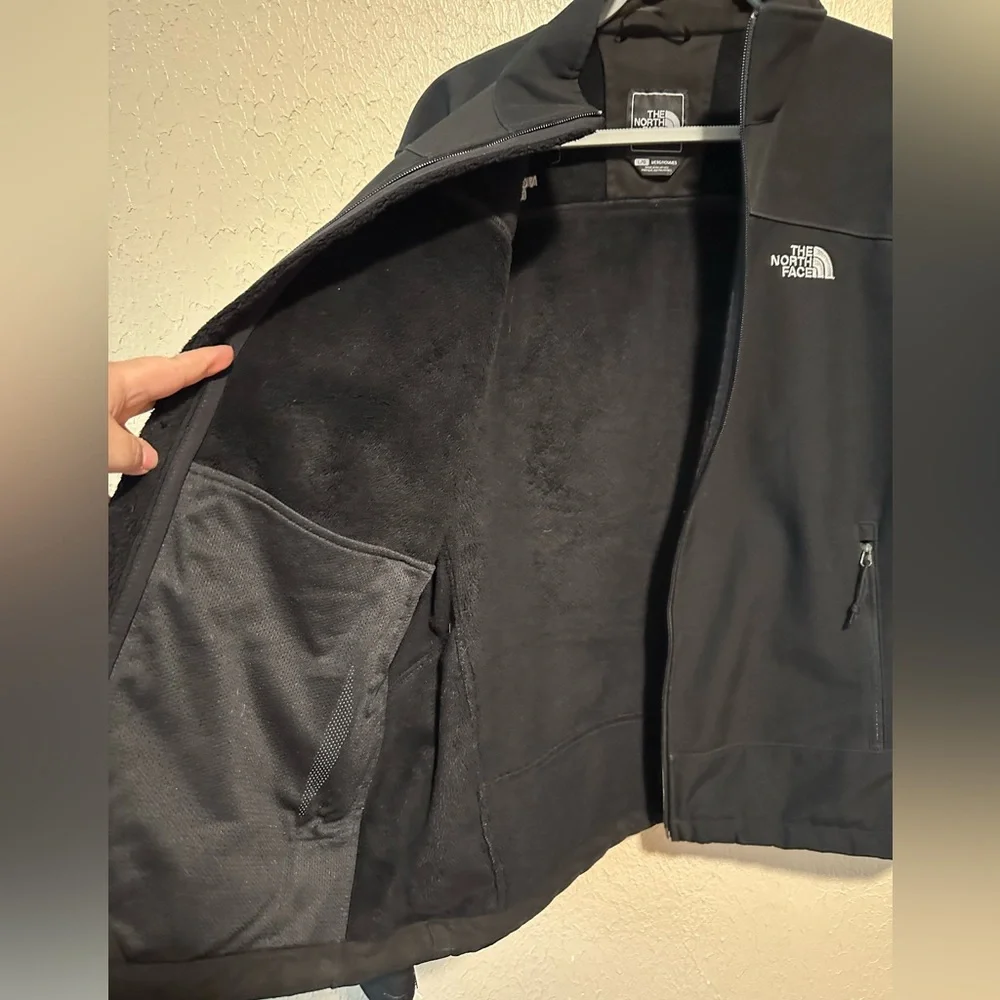 The North Face Chromium Thermal Jacket Size Large Zip Up Black‎